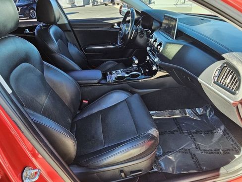 Used 2019 Kia Stinger Premium image 17