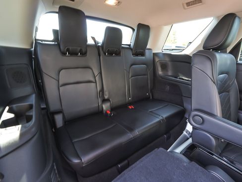 Used 2023 Nissan Pathfinder Platinum AWD/4WD image 38