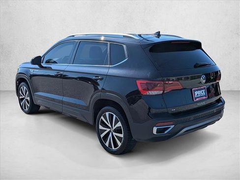 Used 2022 Volkswagen Taos SE FWD image 7