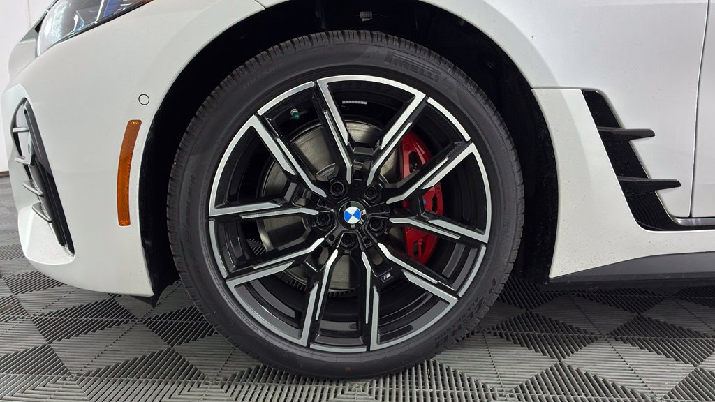 New 2026 BMW i4 eDrive40 w/ M Sport Package RWD image 8