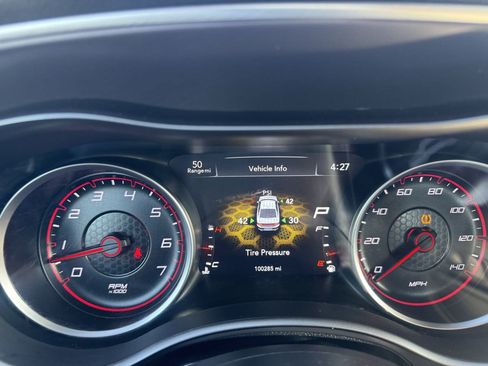 Used 2021 Dodge Charger SXT w/ Leather Interior Group RWD image 6