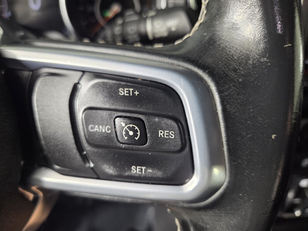 Used 2021 Jeep Wrangler Unlimited Sahara AWD/4WD image 37