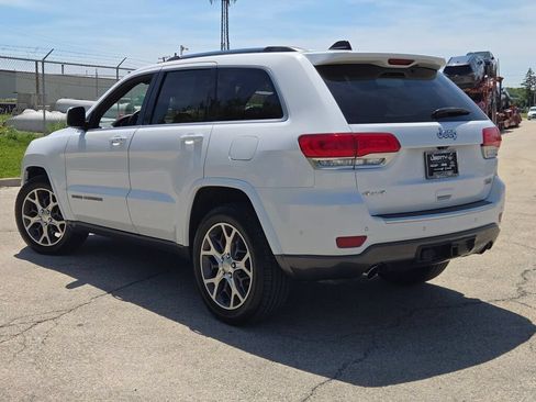 Used 2018 Jeep Grand Cherokee Limited AWD/4WD image 14