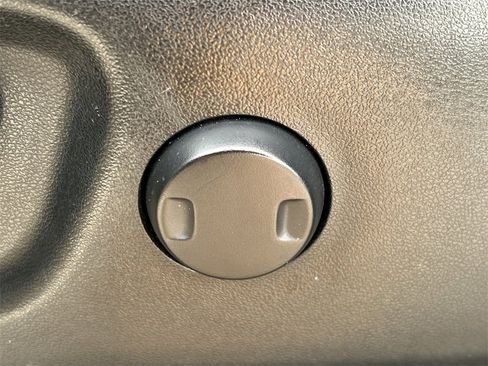 Used 2022 Toyota 4Runner SR5 Premium image 26