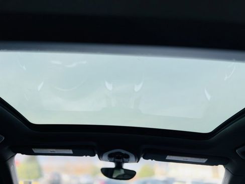 Used 2016 Porsche Cayenne image 19