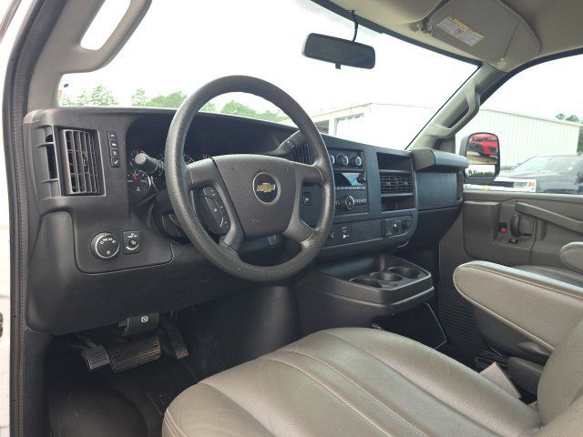 Certified 2017 Chevrolet Express 2500 RWD image 20
