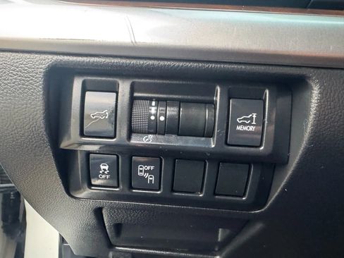 Used 2015 Subaru Outback 2.5i Limited image 23