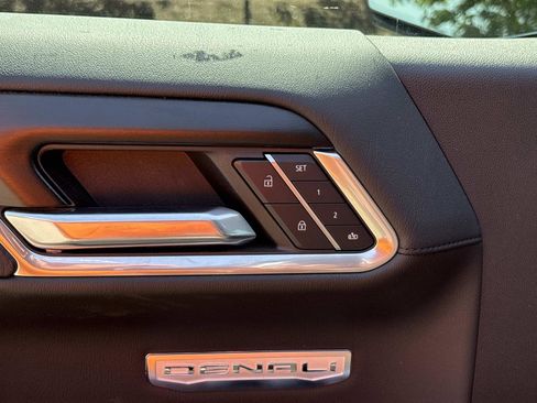 Used 2024 GMC Sierra 1500 Denali AWD/4WD image 13