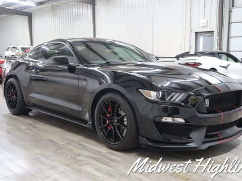 Used 2019 Ford Mustang Shelby GT350 w/ Technology Package RWD image 8