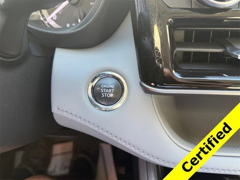 Used 2023 Toyota Highlander Platinum image 31