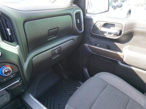 Used 2021 Chevrolet Silverado 1500 LT Trail Boss image 30