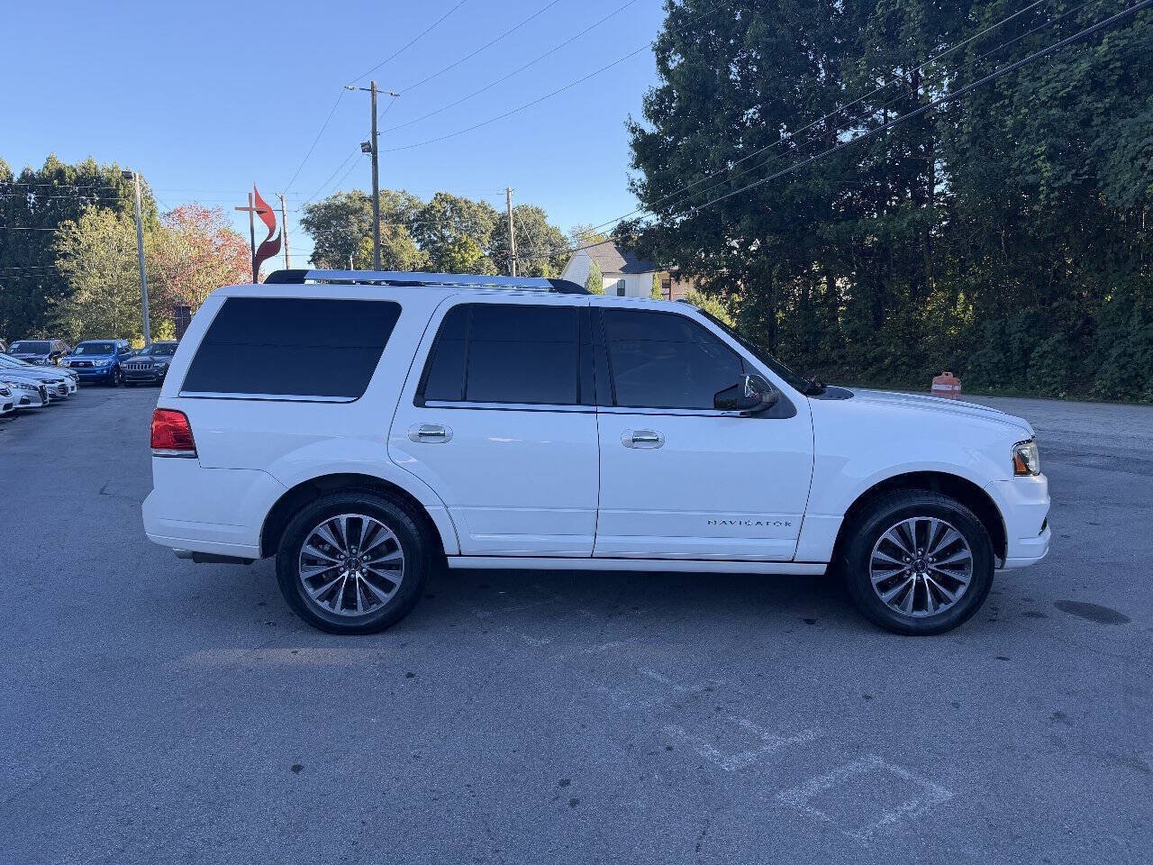Used 2015 Lincoln Navigator 2WD image 4