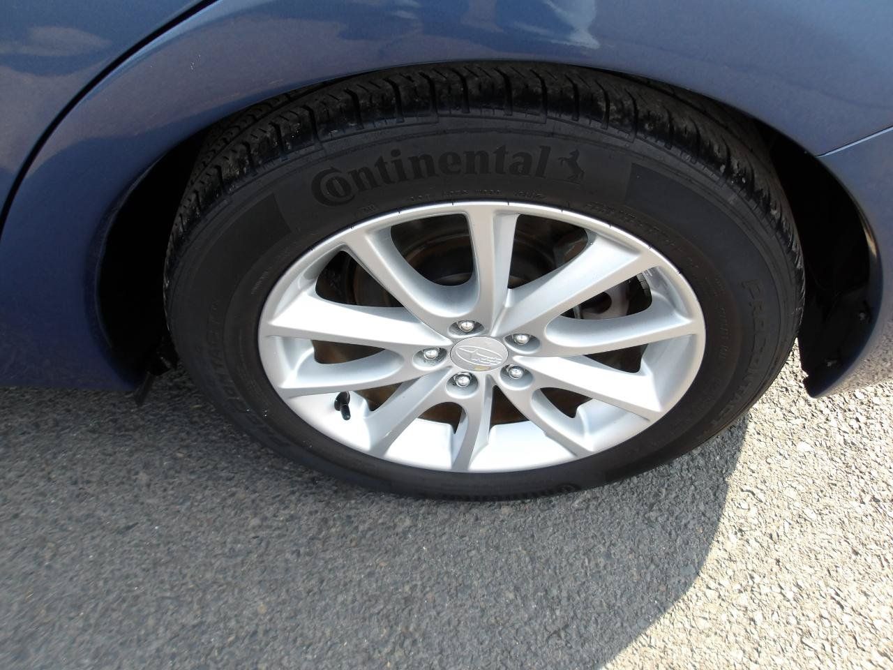 Used 2014 Subaru Impreza 2.0i Premium w/ All-Weather Package w/CVT AWD/4WD image 23