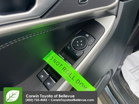 Used 2023 Ford Explorer XLT w/ Equipment Group 202A AWD/4WD image 19