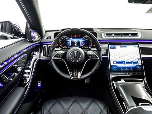 New 2026 Mercedes-Benz Maybach S 580 4MATIC image 5
