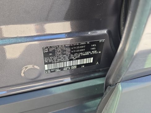 Used 2024 Toyota RAV4 XLE FWD image 33