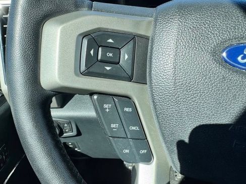 Used 2022 Ford F250 Lariat w/ Lariat Ultimate Package AWD/4WD image 36