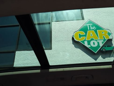 Used 2018 Volkswagen Tiguan SE w/ Panoramic Sunroof Package image 57