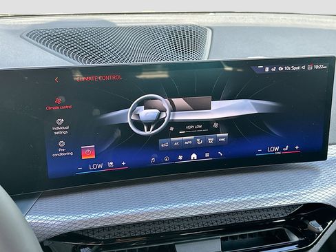 New 2026 BMW 330i Sedan w/ M Sport Package image 13