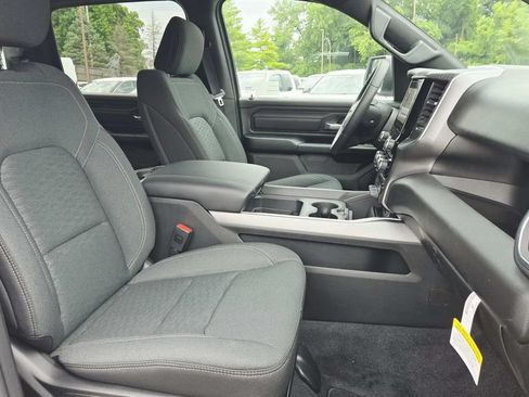 New 2026 RAM 1500 Express AWD/4WD image 20