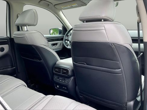 Used 2025 Honda Pilot Elite image 20