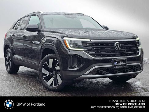 Used 2025 Volkswagen Atlas Cross Sport SE image 1