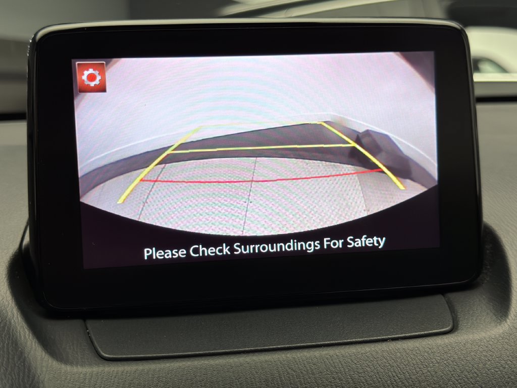 Used 2020 Toyota Yaris XLE FWD image 25