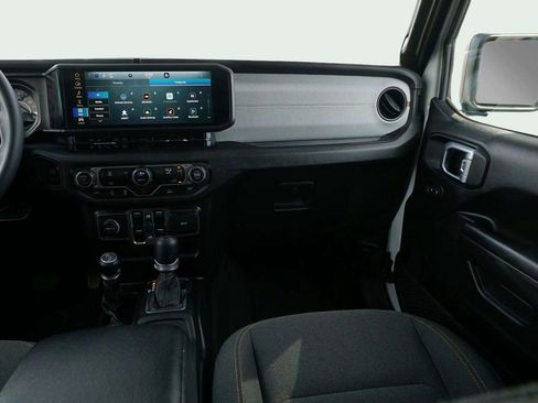 Used 2025 Jeep Wrangler Unlimited Sport AWD/4WD image 21