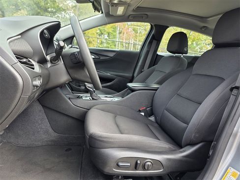 Used 2023 Chevrolet Malibu LT image 12