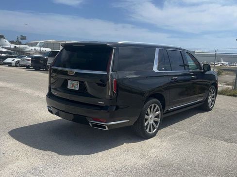 Used 2024 Cadillac Escalade ESV Premium Luxury Platinum image 7