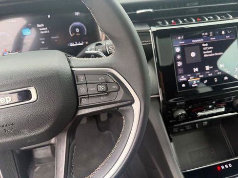 Certified 2023 Jeep Grand Cherokee L Laredo AWD/4WD image 26