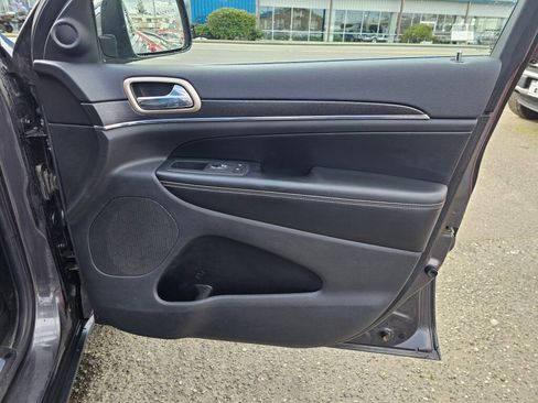 Used 2015 Jeep Grand Cherokee Limited image 10