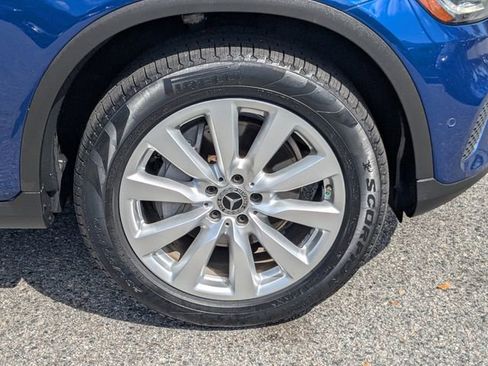 Used 2021 Mercedes-Benz GLC 300 image 12