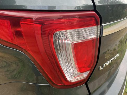 Used 2016 Ford Explorer Limited FWD image 9