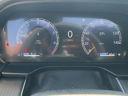 Used 2025 Jeep Grand Cherokee L Altitude image 32