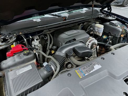 Certified 2011 Chevrolet Silverado 1500 LT w/ Interior Plus Package image 23