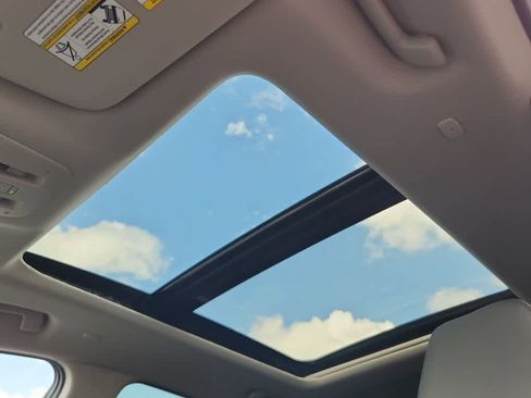 New 2025 Nissan Murano SL image 12