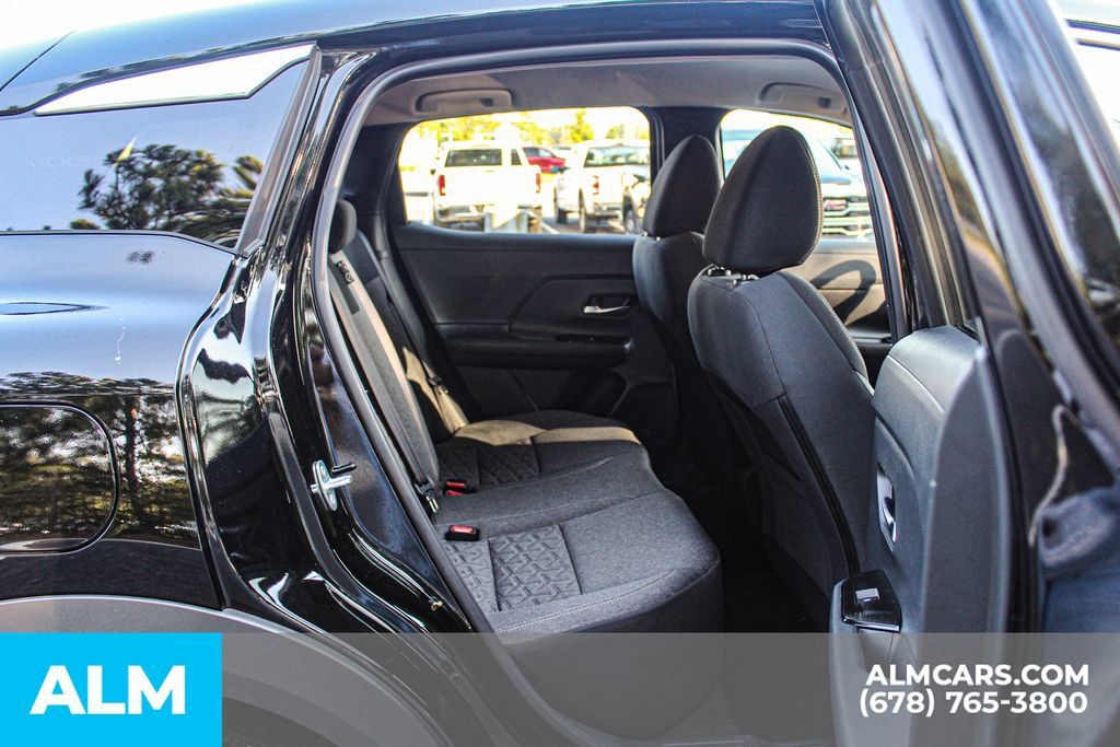 Used 2025 Nissan Kicks SV FWD image 12