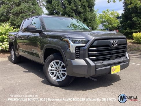 Used 2023 Toyota Tundra SR5 w/ SR5 Premium Package RWD image 1