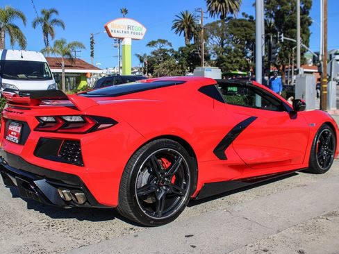 Used 2020 Chevrolet Corvette Stingray Premium Cpe w/ 3LT Preferred Equipment Group image 6