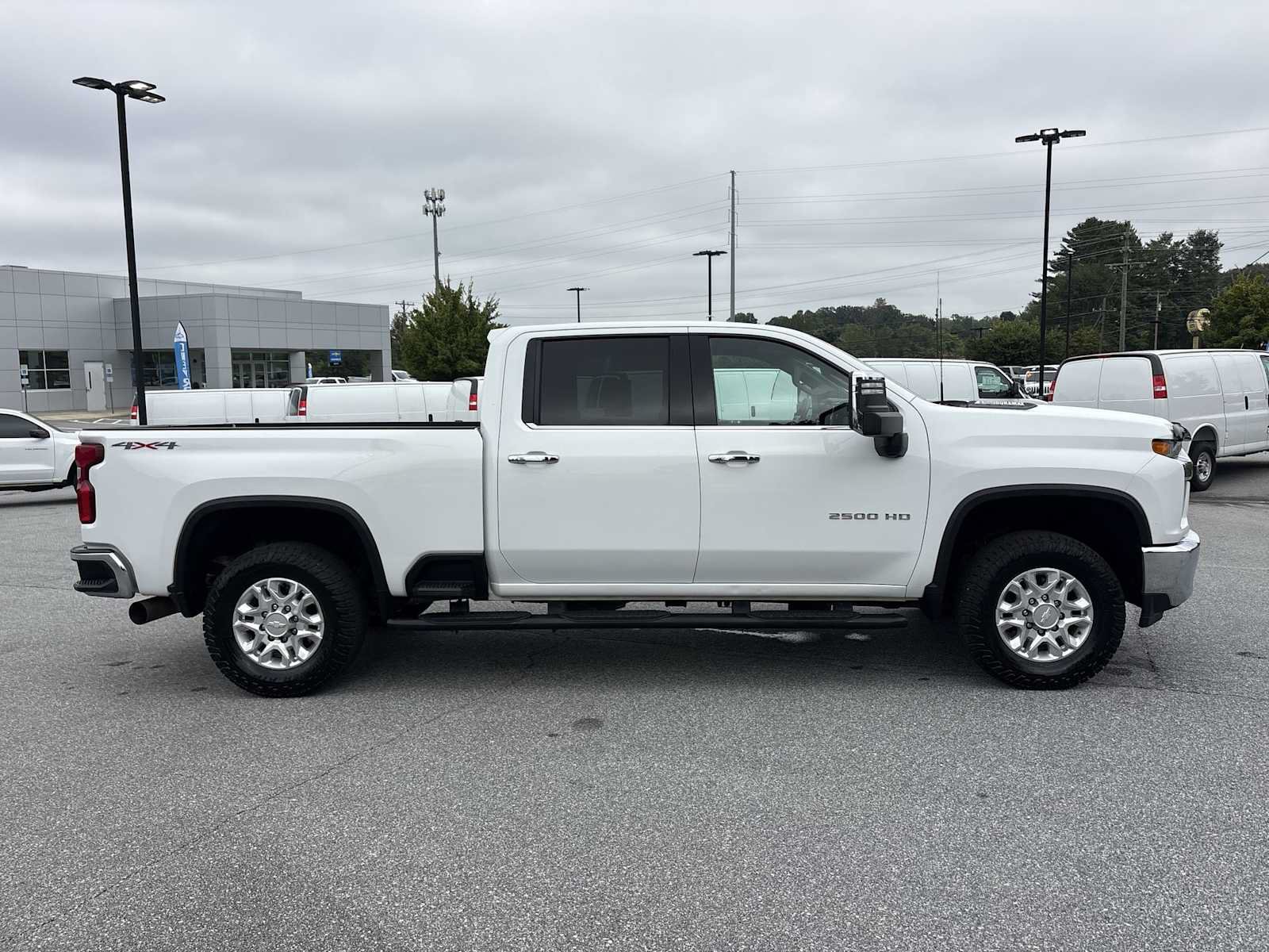 Used 2020 Chevrolet Silverado 2500 LTZ AWD/4WD image 5