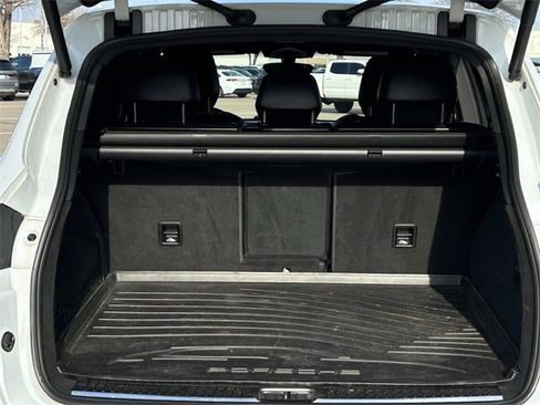Used 2016 Porsche Cayenne image 29