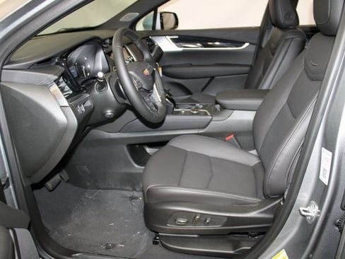 New 2025 Cadillac XT5 Premium Luxury image 5