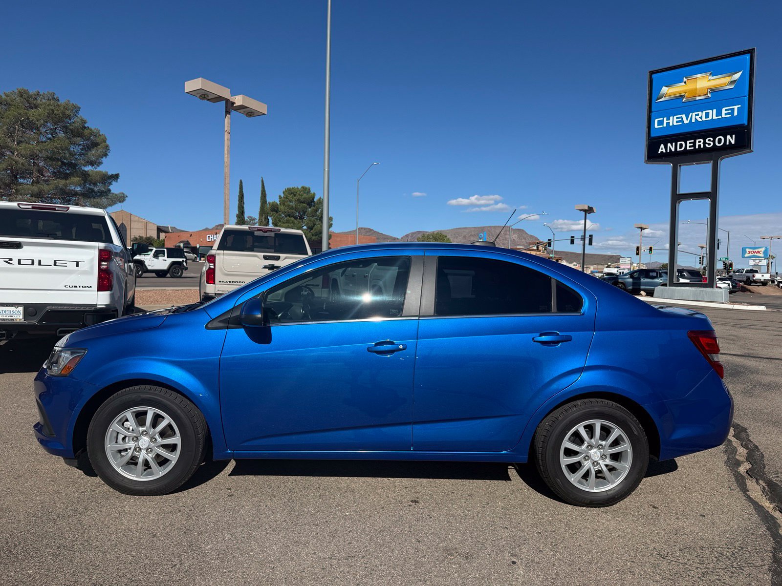 Certified 2020 Chevrolet Sonic LT FWD image 8