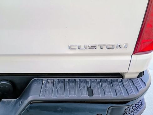 Used 2025 Chevrolet Silverado 2500 Custom w/ Custom Value Package AWD/4WD image 15