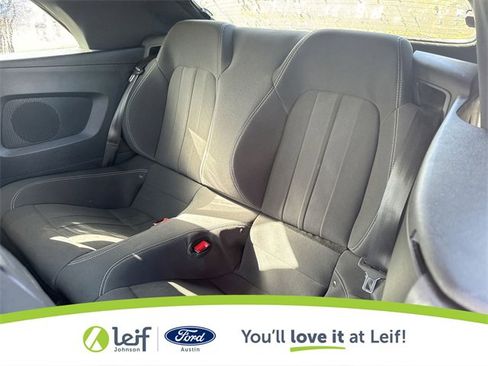 Certified 2019 Ford Mustang Convertible w/ Equipment Group 101A image 28