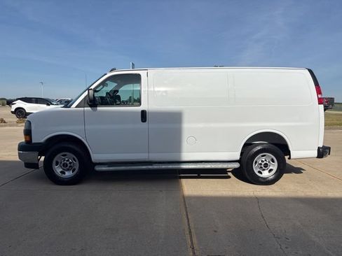 Used 2025 GMC Savana 2500 w/ Driver Convenience Package RWD image 6