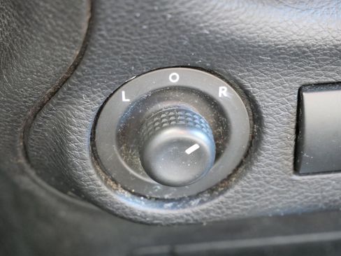 Used 2013 Jeep Wrangler Sport image 27