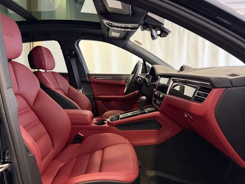 New 2026 Porsche Macan GTS AWD/4WD image 16