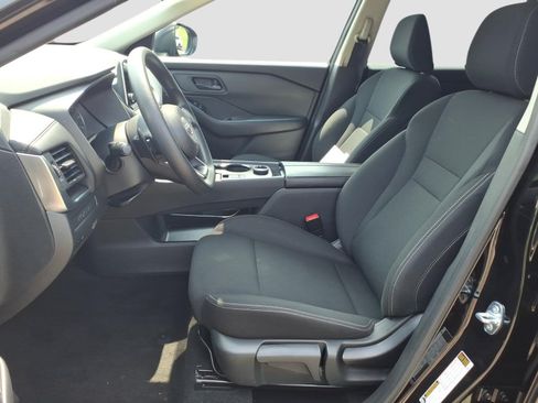 Used 2024 Nissan Rogue S AWD/4WD image 12